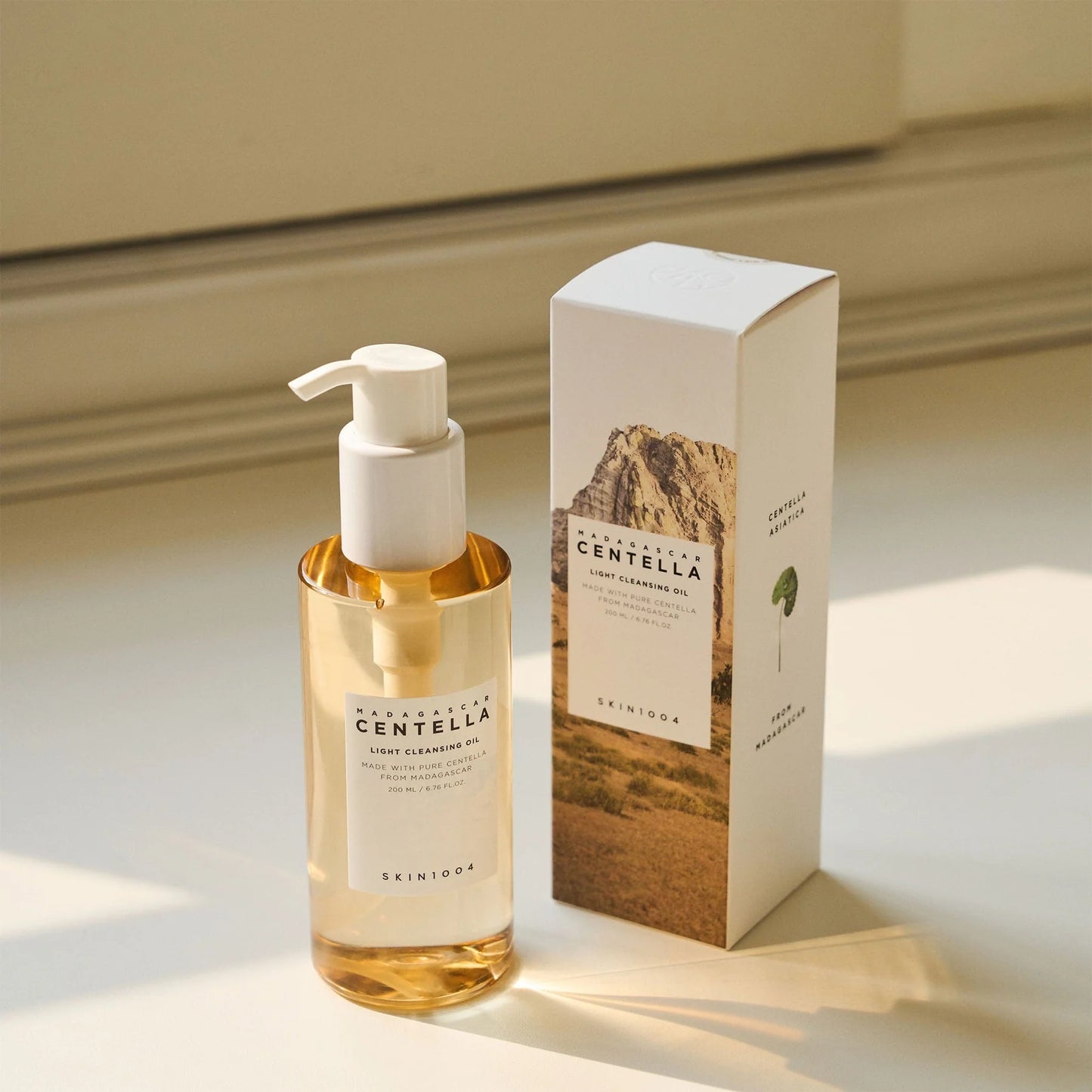 Skin1004 Madagascar Centella Light Cleansing Oil 200 ml / 6.76 oz