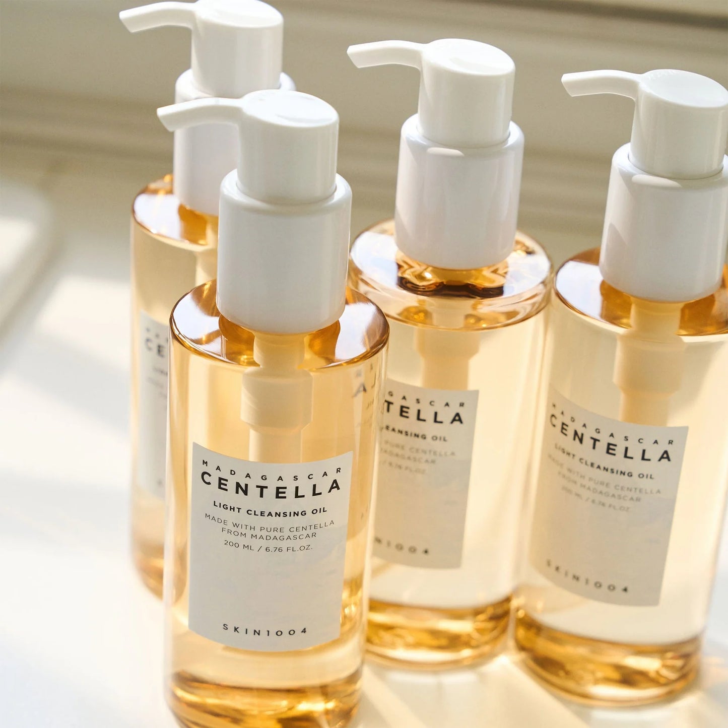 Skin1004 Madagascar Centella Light Cleansing Oil 200 ml / 6.76 oz