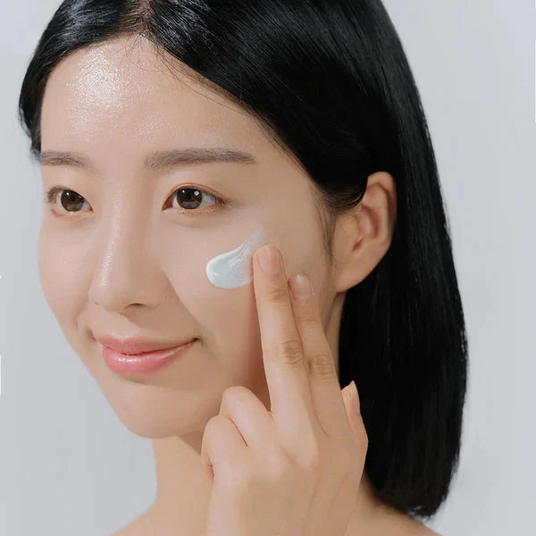 SKIN1004 Madagascar Centella Hyalu-Cica Water-Fit Sun Serum SPF 50+ PA++++ 50 ml / 1.69 oz