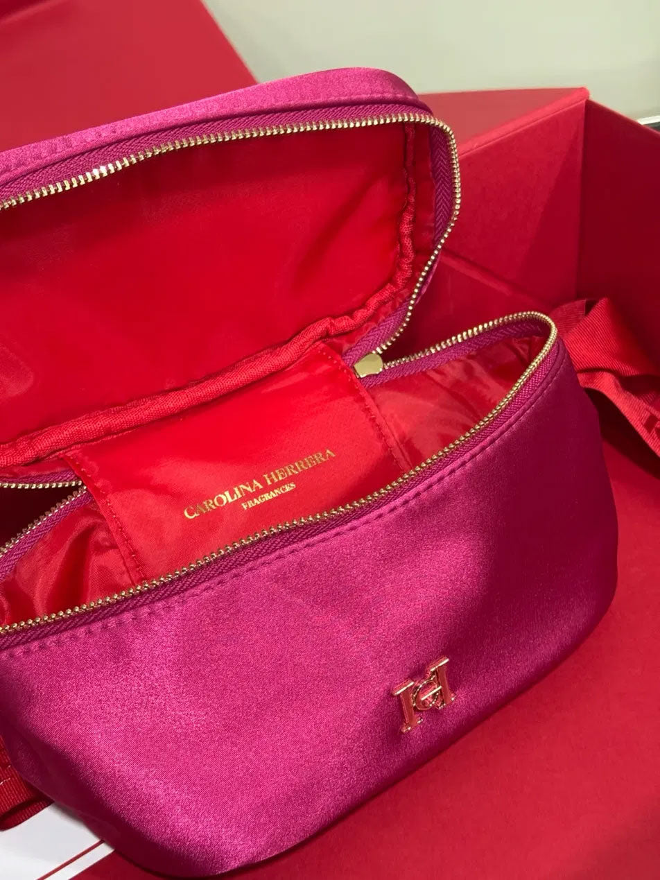 Carolina Herrera Hot Pink Neceser