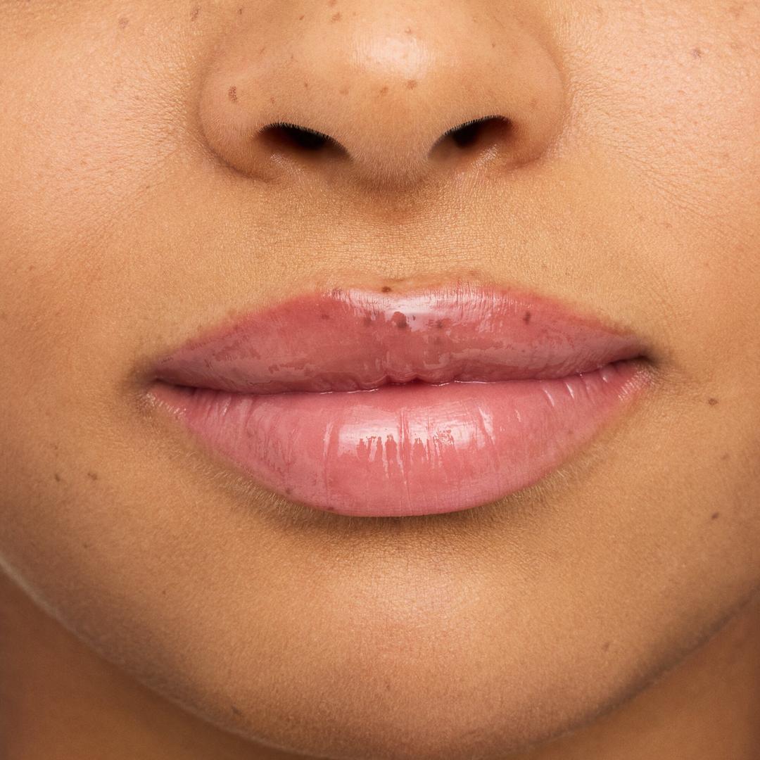 Essence The Super Peptide Glossy Lip Treatment | 03 Toffeetastic!