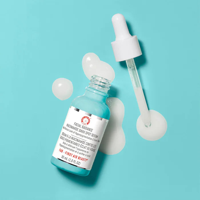 First Aid Beauty Facial Radiance Niacinamide Dark Spot Serum 30 ml