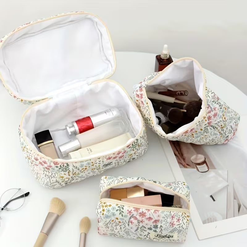Rili Bags 3 Piece Bundle Makeup & Cosmetics Bag | Green Flowers & Plants