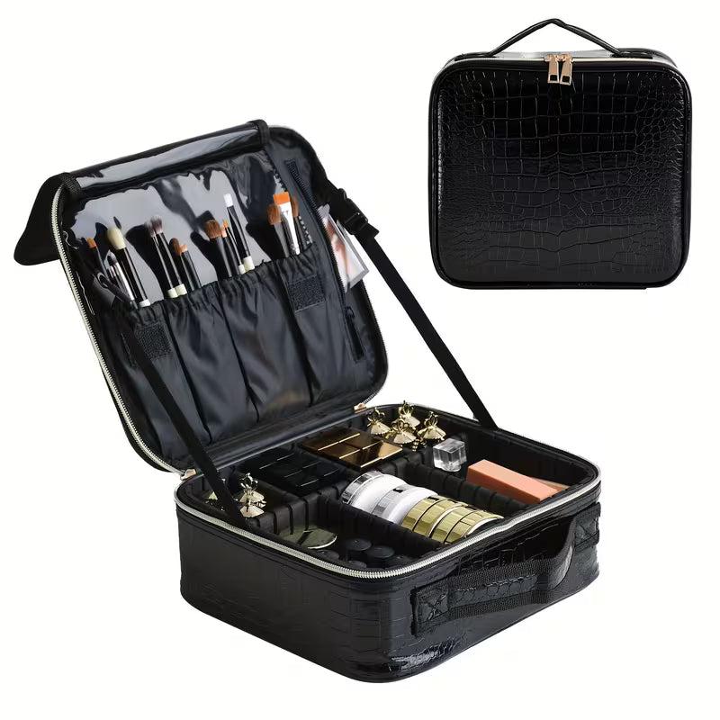 Peer Fission Cosmetic Train Case | Black