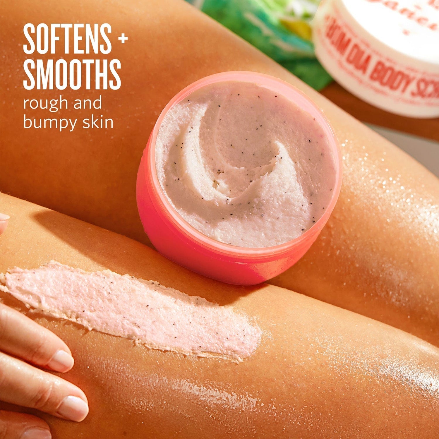 Sol de Janeiro Bom Dia Body Scrub 10% AHA BHA Resurfacing Complex + Crushed Maracujá Seeds 220 g