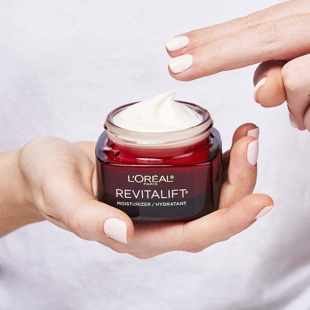 L'Oréal Revitalift Triple Power Anti-Aging Moisturizer Fragrance Free 48 g / 1.7 oz