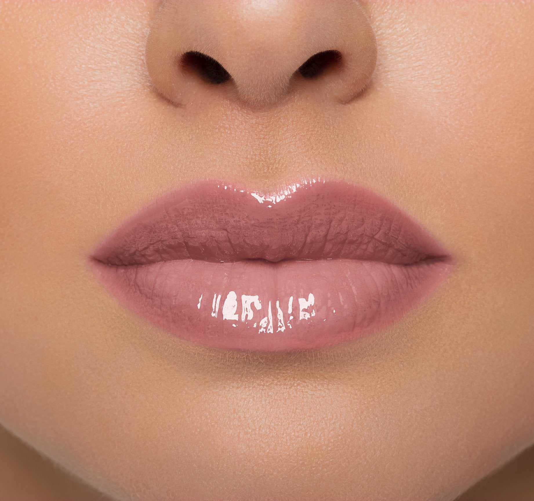 Morphe Madison Beer Lip Gloss | Venus